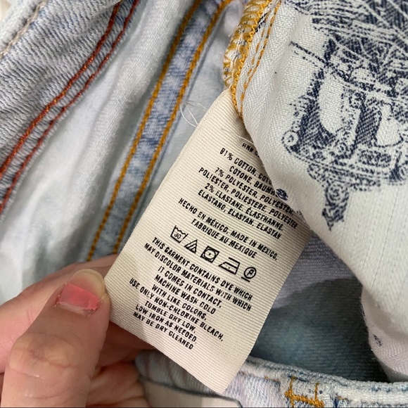 Anthro Pilcro and The Letter Press Distressed Jean - Picture 4 of 5